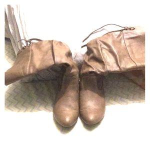 Nice fairly new long brown boots
